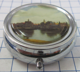 PIL302 pillendoosje met spiegeltje, gezicht op Delft van Johannes Vermeer