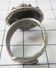Zeeuwse knop ring bol met dichte bolletjesrand, verzilverd ZKR301