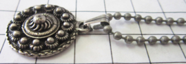 Zeeuwse knop plat 2cm doorsnede met bolletjesketting ZKH621