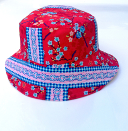 Bucket hat contradiction (omkeerbaar)