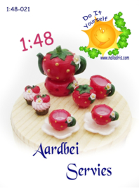 1:48-021 Strawberry Tea Set