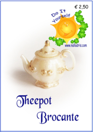 DIY B - Shabby Chic Teapot