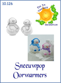 10.126 Sneeuwpop met Oorwarmers