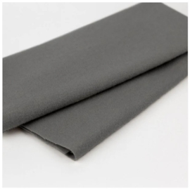 Sue Spargo || stof van Merinowol - grijs flanel LN04