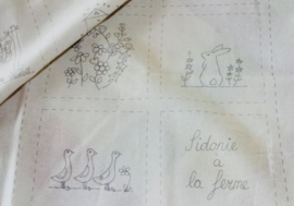 Devonstone || STITCHERY PANEL SIDONIE A LA FERME
