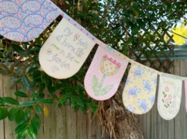 Devonstone || Stitchery panel Birdhouse Bunting