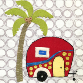 Wonderfil || Pre-cut wool kits by Wendy Williams - caravan rood - Leverbaar vanaf 2 juli 2026