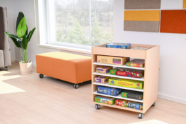 Kinderopvang opbergmeubel (Natuur of wit) verrijdbaar