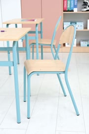 Schoolmeubilair/meubels: Stoelen hout/metaal "modern" (maat 6 in 4 pastelkleuren)