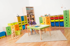 Kleine kinderopvang kast met 18 opberglades of 12 opbergboxen