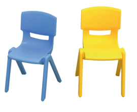 Kinderopvang stoelen kunststof (in 4 maten en 5 kleuren)