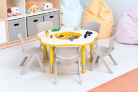 Speeltafel met verstelbare poten (in 5 kleuren)
