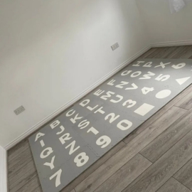 Speelmat alfabet/cijfers/figuren Grijs-Wit 3,6 m² / 40 tegels (30 x 30 x 1,2 cm)