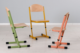 Verstelbare stoelen voor kinderopvang / school hout/metaal (in 4 maten en 6 kleuren)