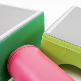 Set van 6 medium foam blokken/speelkussens: in 5 kleuren(combinaties)