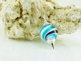 Zilverkleurige bolletjesketting met turqoise, witte met paarse knikkerkraal