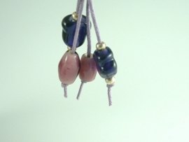 Sleutelhanger zwart roze lila
