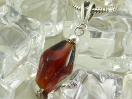 925 Zilveren hanger met amberkleurige glaskraal