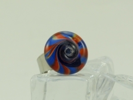 Zilverkleurige verstelbare ring met ronde ringtop oranje en kobaltblauw