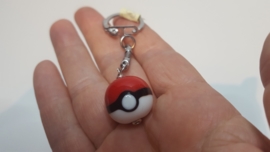 Pokemon glaskraal sleutelhanger (3)