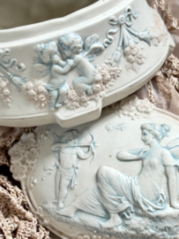 French biscuit porcelain bijouterie box