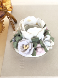 Tiny porcelain candle holder with flowers