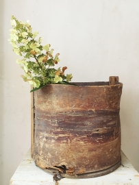 Antique shabby swedish ton