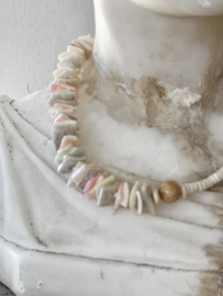 Oude puka shell ketting