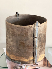 Antieke houten korenmaat