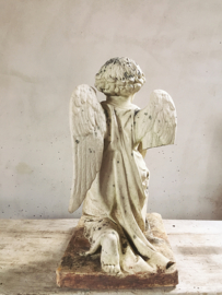 Antique angel