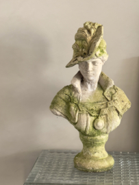 Beautiful gatden bust/ orangerie object