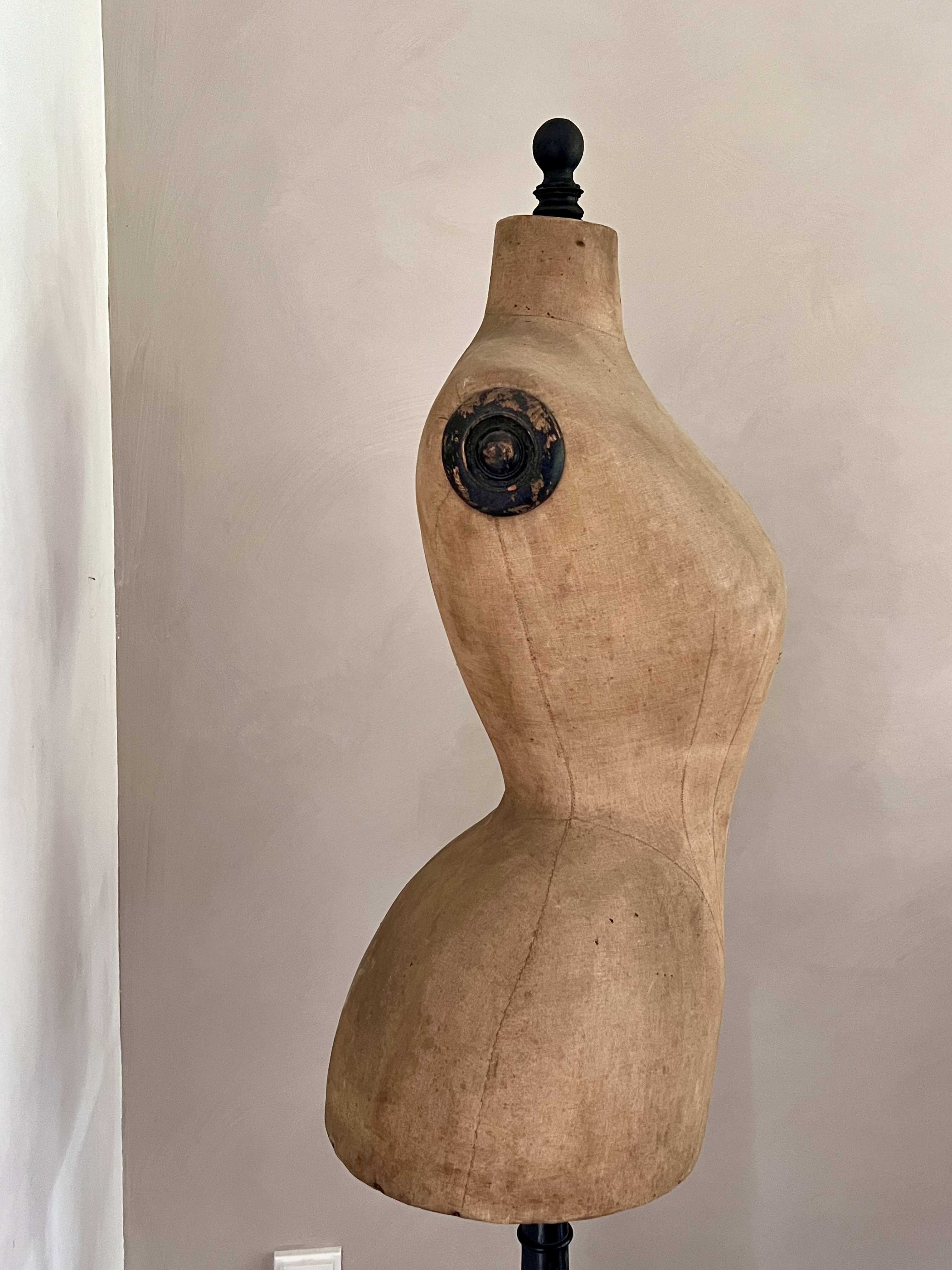 Antieke wespentaille mannequin