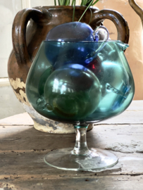 Groen glazen bowl/ glas met drinkglaasjes