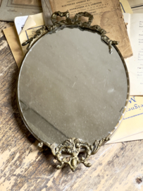 Oude ovale strik spiegel