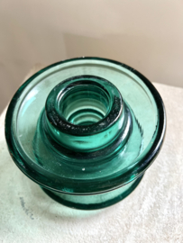 Vintage groen glazen isolator