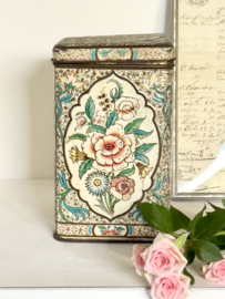 Oud bloemen blik