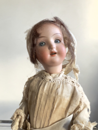 Antique German doll Simon & Halbig of Schoenau & Hoffmeister.