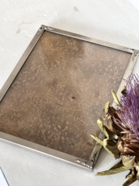 Grote antieke fotolijst met bol glas