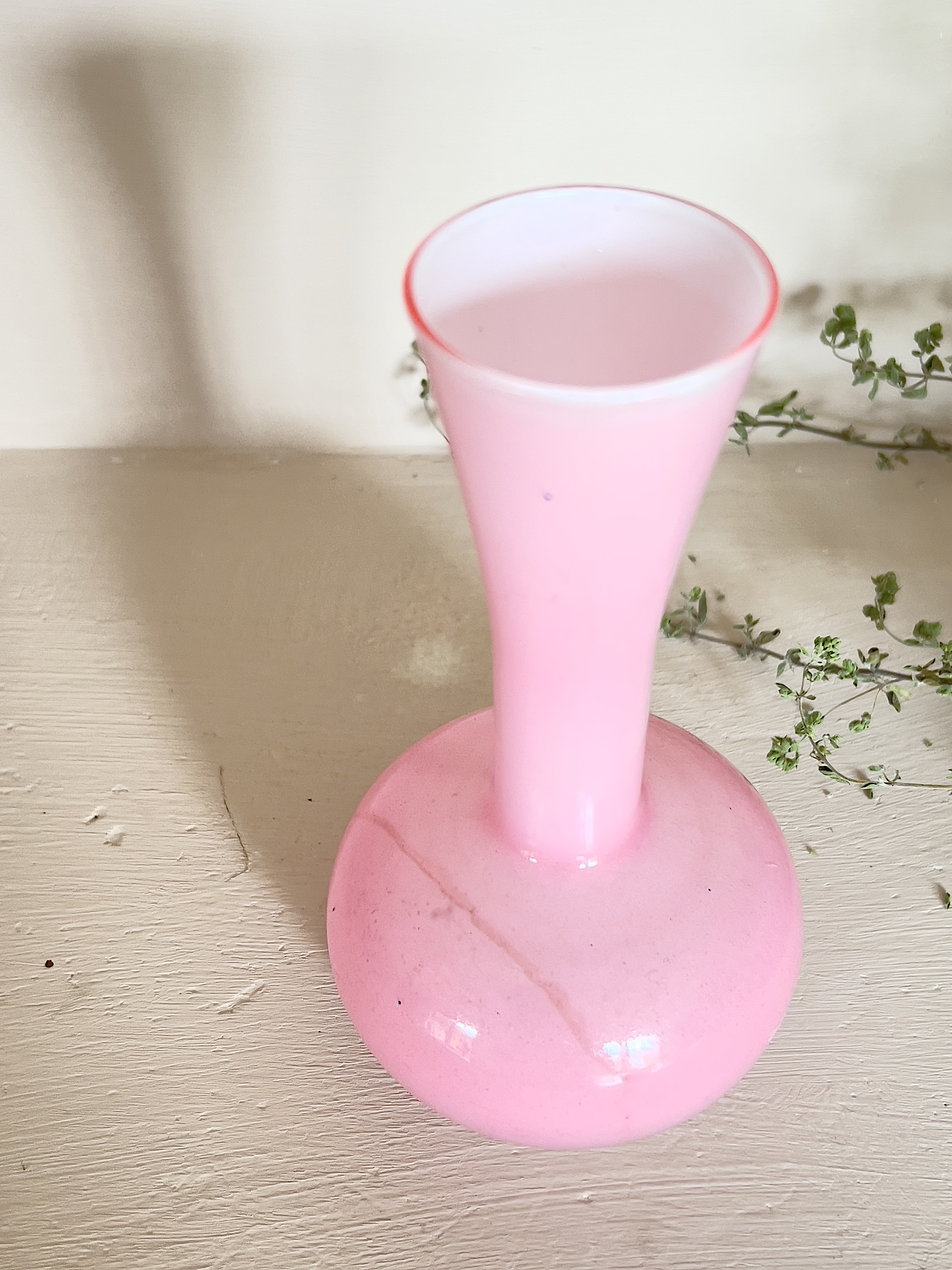Pink flower vase opaline