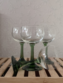 Set of 4 wine glasses