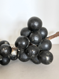 Old bunch of albast grapes