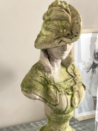 Beautiful gatden bust/ orangerie object