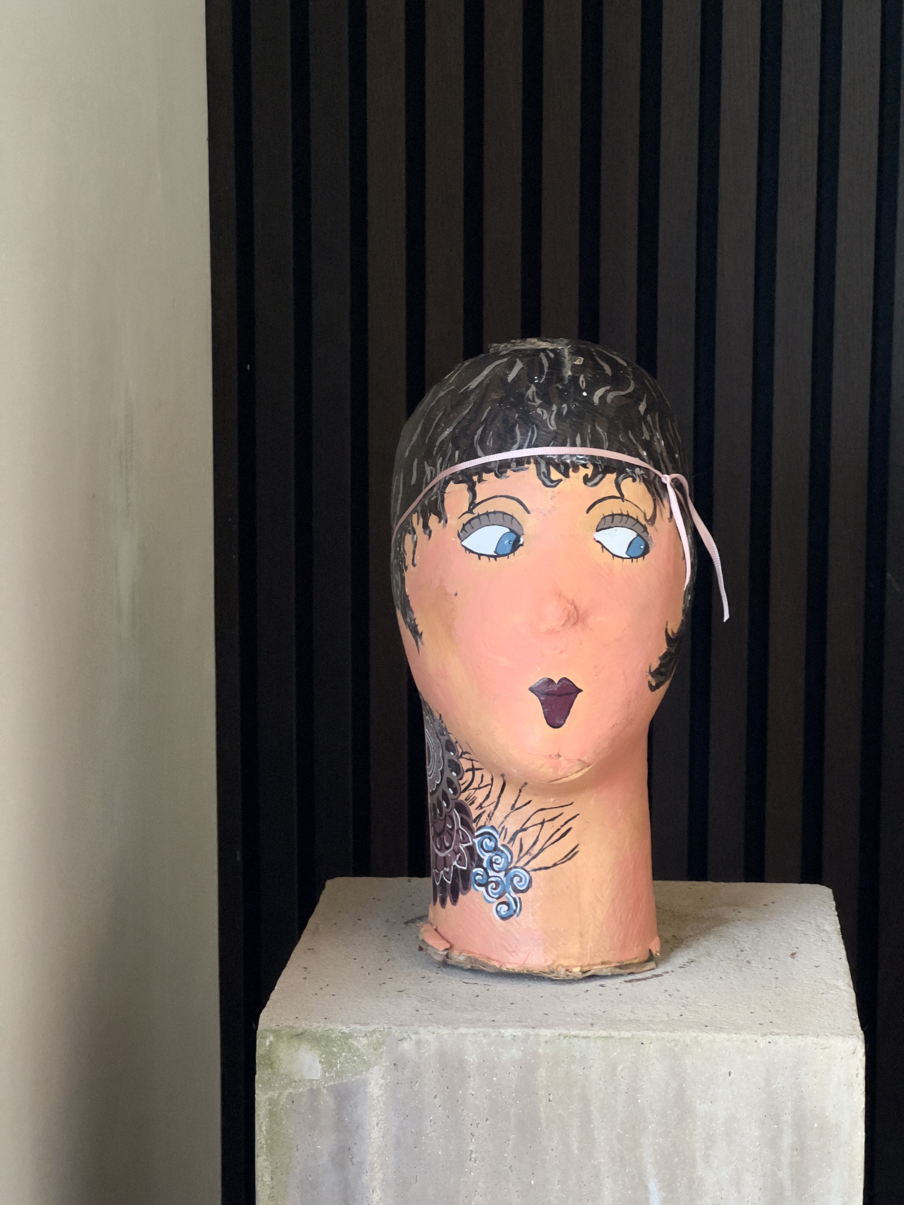 Papier maché mannequin hoofd