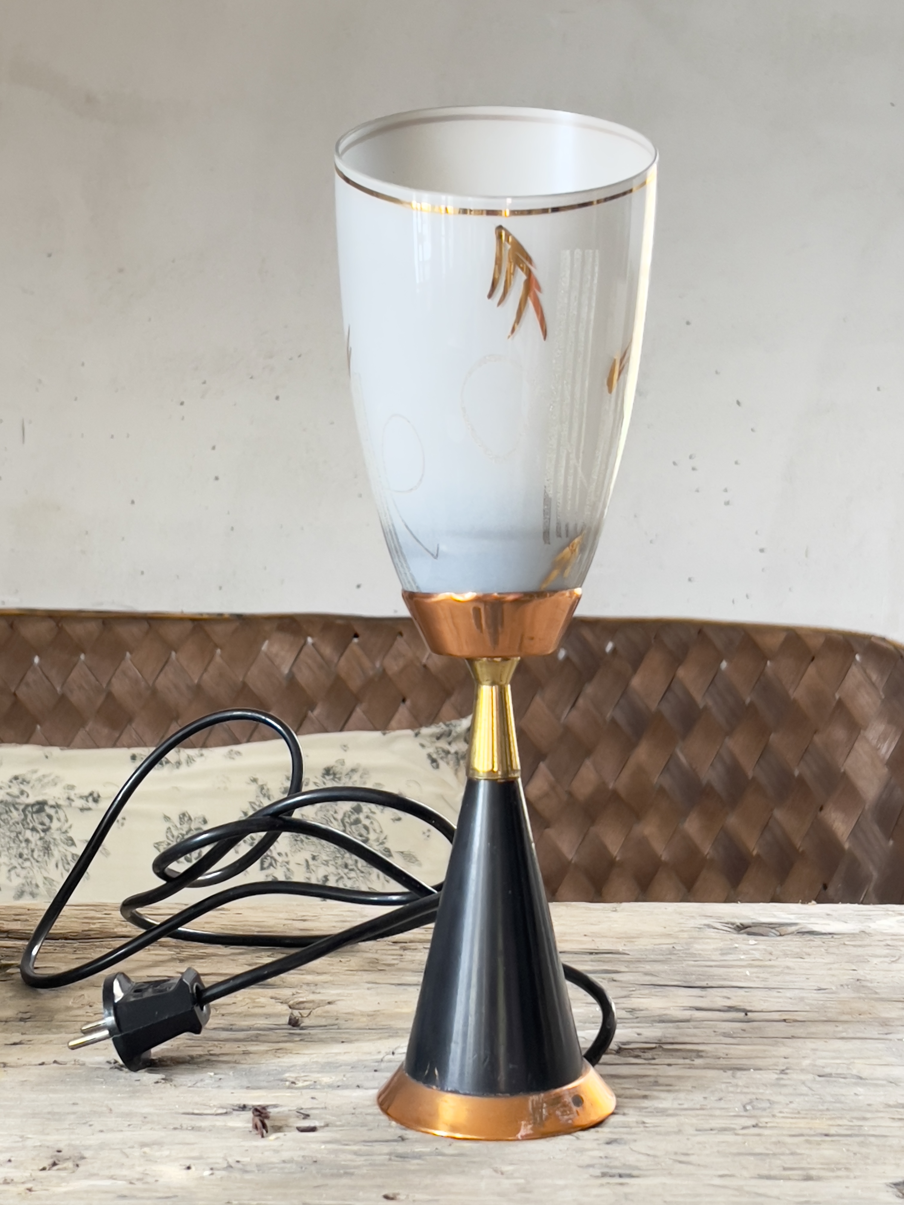 Mooi oud tafellampje