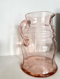 Roze schenkkan/ waterkan
