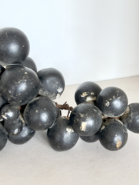 Old bunch of albast grapes