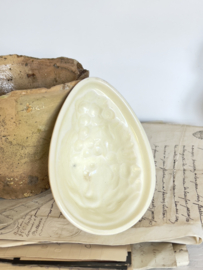 XS size old pudding mold