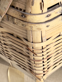 Oude franse picknick mand