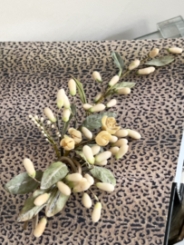 Antiek wassen corsage/ boeketje