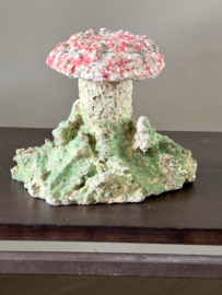 Concrete mushroom